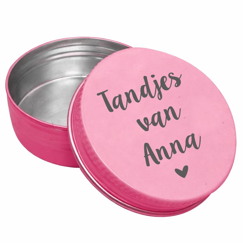 Tandendoosje met naam | sierlijk hartje | roze